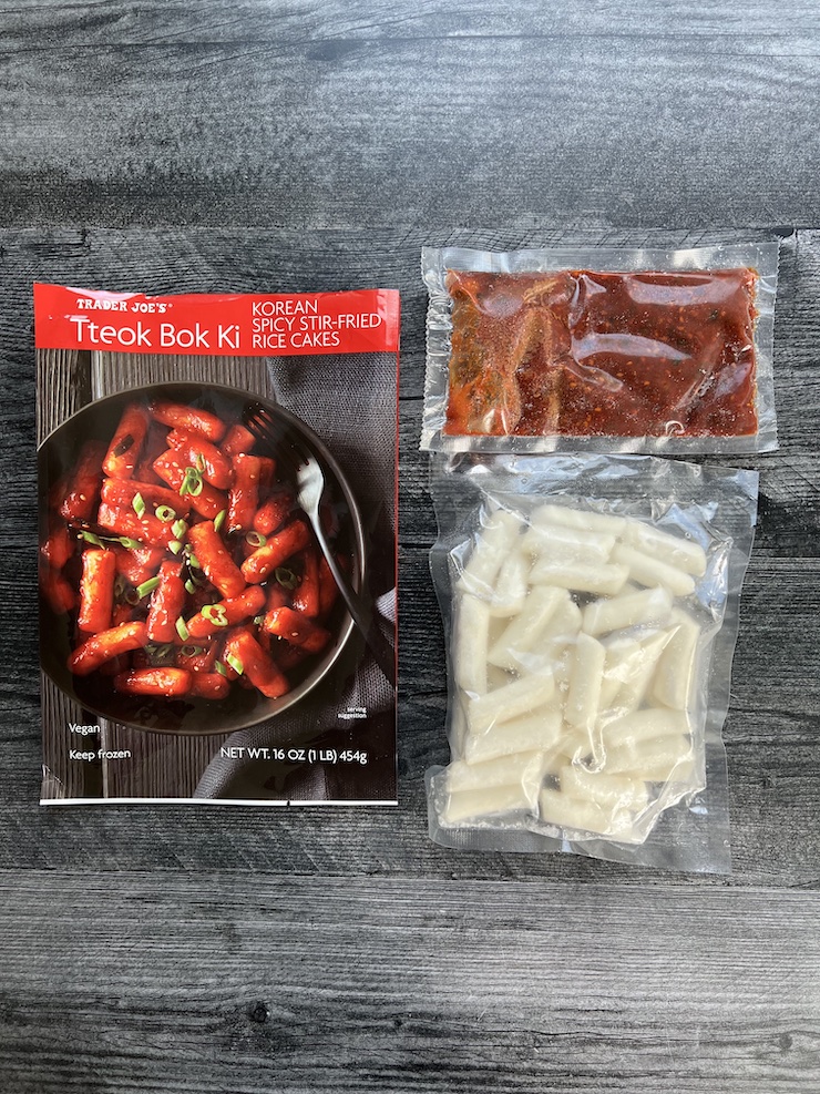 we-tried-trader-joe-s-tteokbokki-dailywaffle