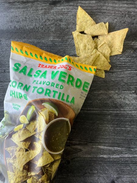 We Tried Trader Joe S Salsa Verde Tortilla Chips Dailywaffle