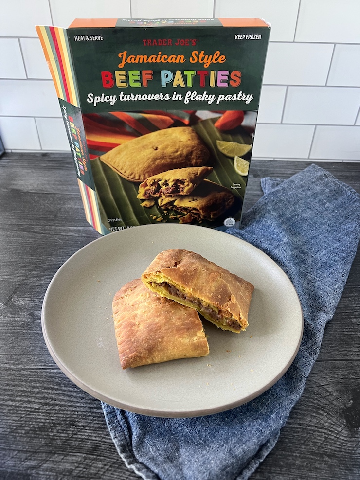 http://dailywaffle.com/wp-content/uploads/2022/08/Trader-Joes-Jamaican-Beef-Patties-plated.jpg