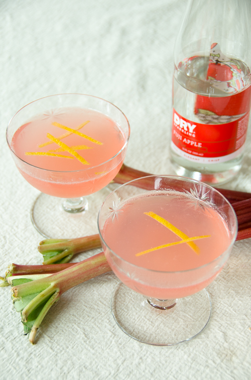 rhubarb pie vodka collins with dry sparkling fuji apple |dailywaffle