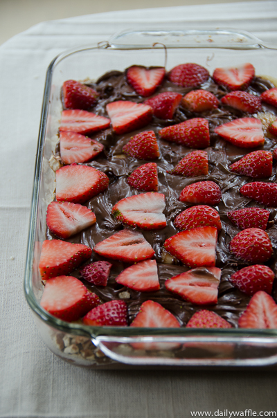 dessert 7-layer dip strawberry| dailywaffle