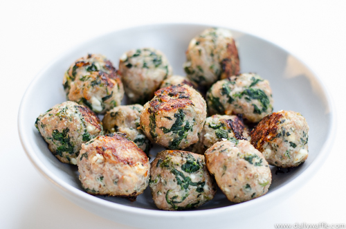 Greek-inspired turkey meatballs |dailywaffle